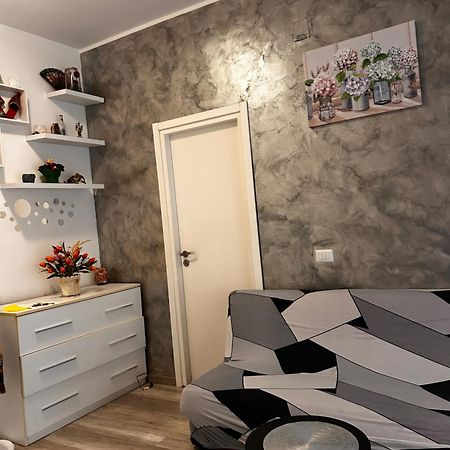 Mirahouse Lejlighed Lido di Ostia Eksteriør billede
